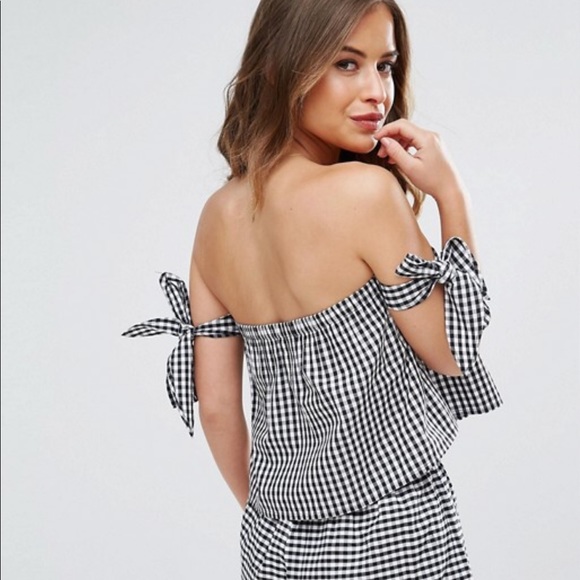 🎉HP🎉 ASOS gingham off the shoulder top NWT!! - Picture 2 of 7